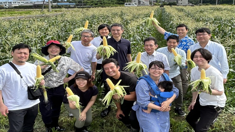 和歌山ワーケーション　とうもろこし収穫体験