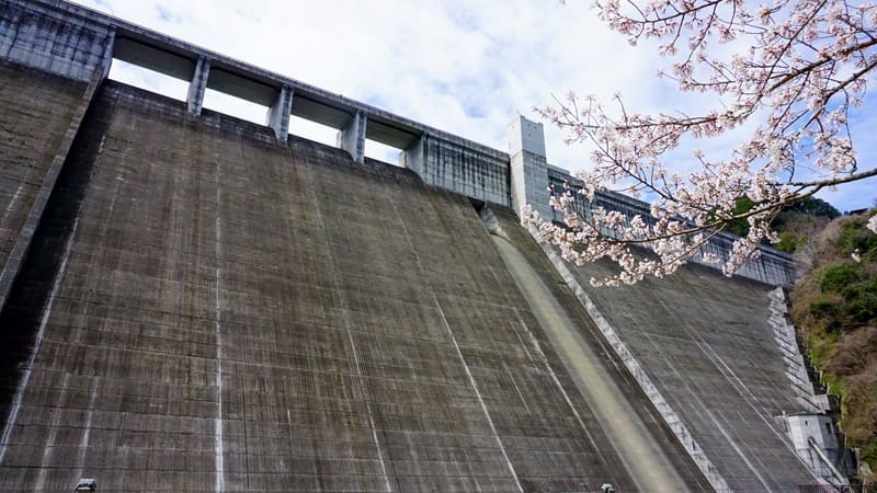 大山ダム、進撃の巨人