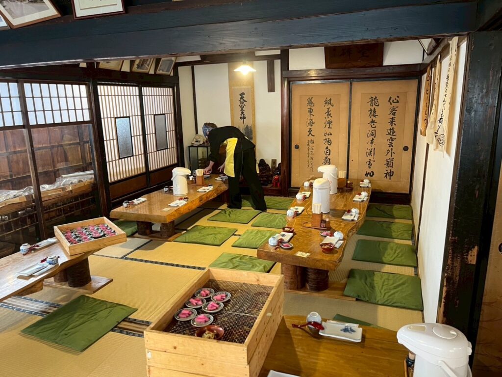 大内宿の「山形屋」